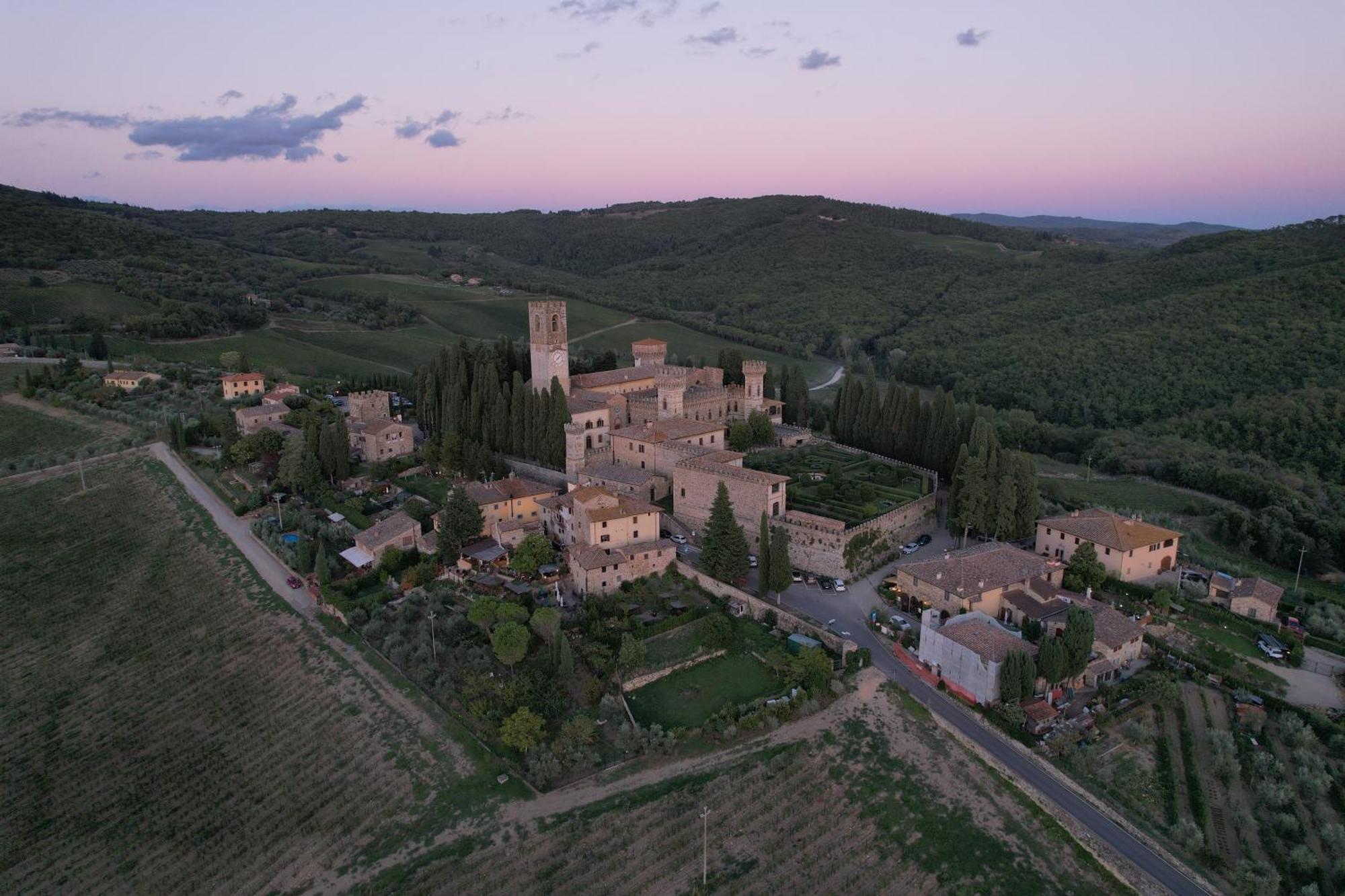 Casa Del Viandante Romea Del Chianti - Badia A Passignano Apartment Badia A Passigano Екстериор снимка
